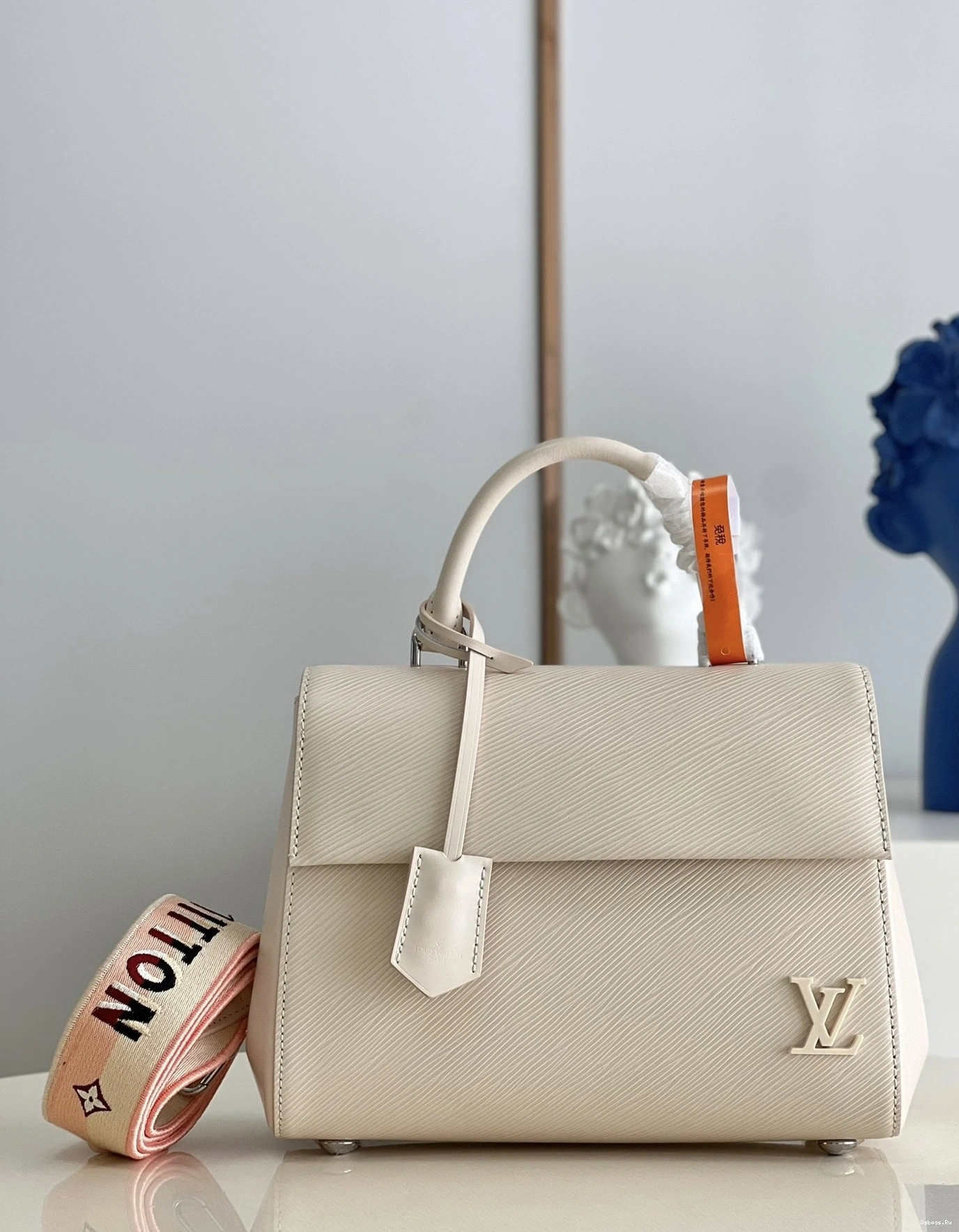 LOUIS CHANELUNY BB VUITTON 0521
